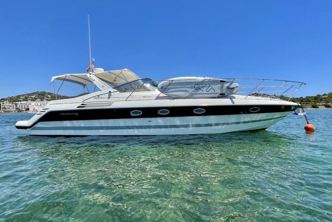 Cozy Yacht Lodge In Barcelona With Boat Tour Option ซานต์อาเตรียเดเบซอซ ภายนอก รูปภาพ